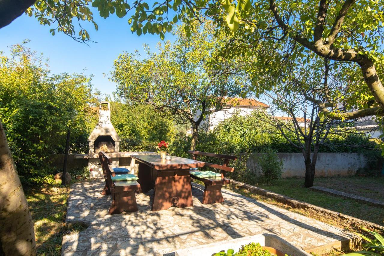 2-Bedroom Krk Apartment - Near Krk Beaches & Town! Đảo Krk Ngoại thất bức ảnh